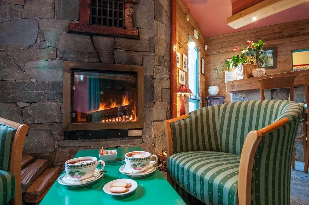 Brit Hotel Florimont Saint-Ferreol ร้านอาหาร รูปภาพ