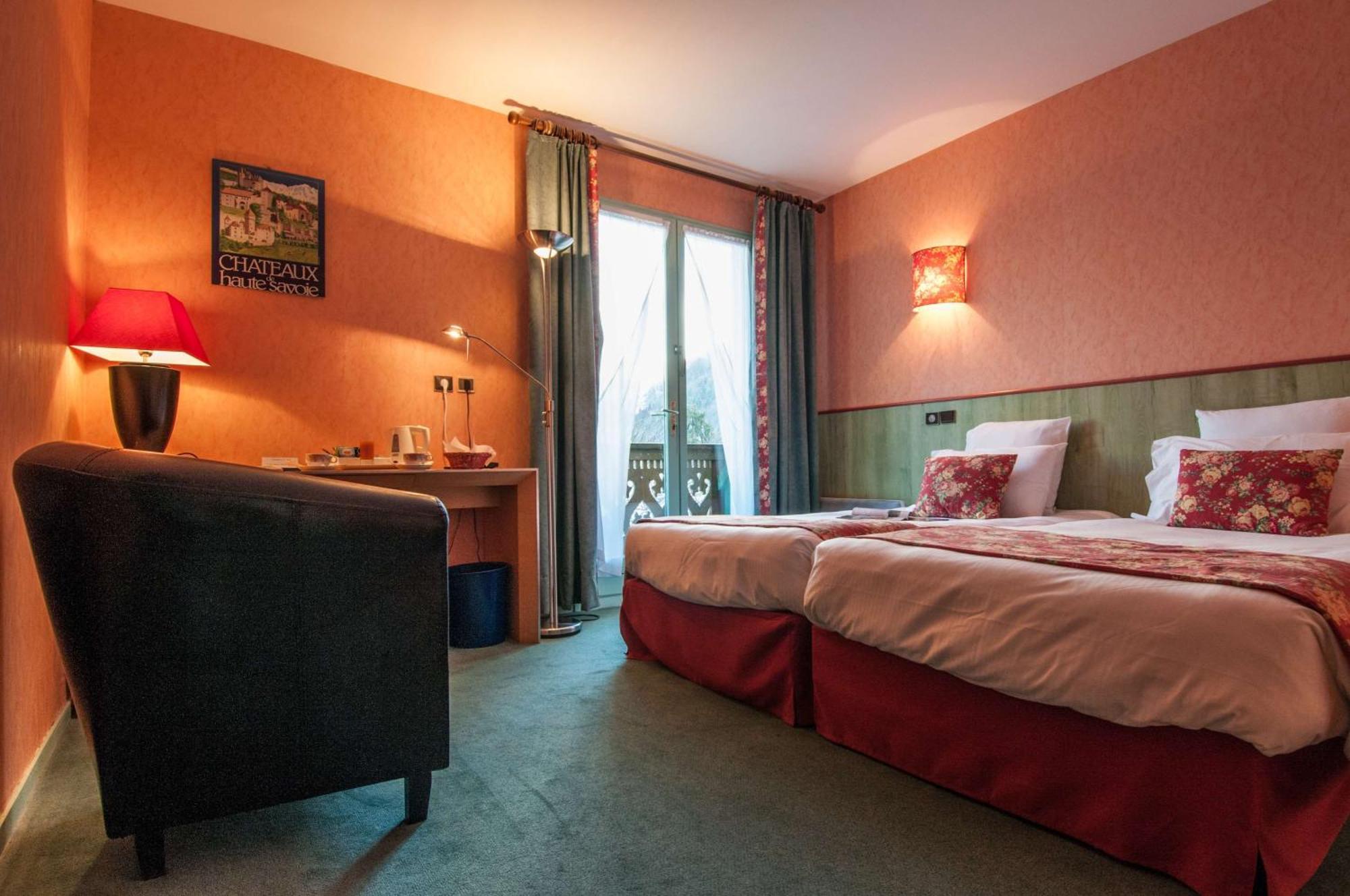 Brit Hotel Florimont Saint-Ferreol ภายนอก รูปภาพ