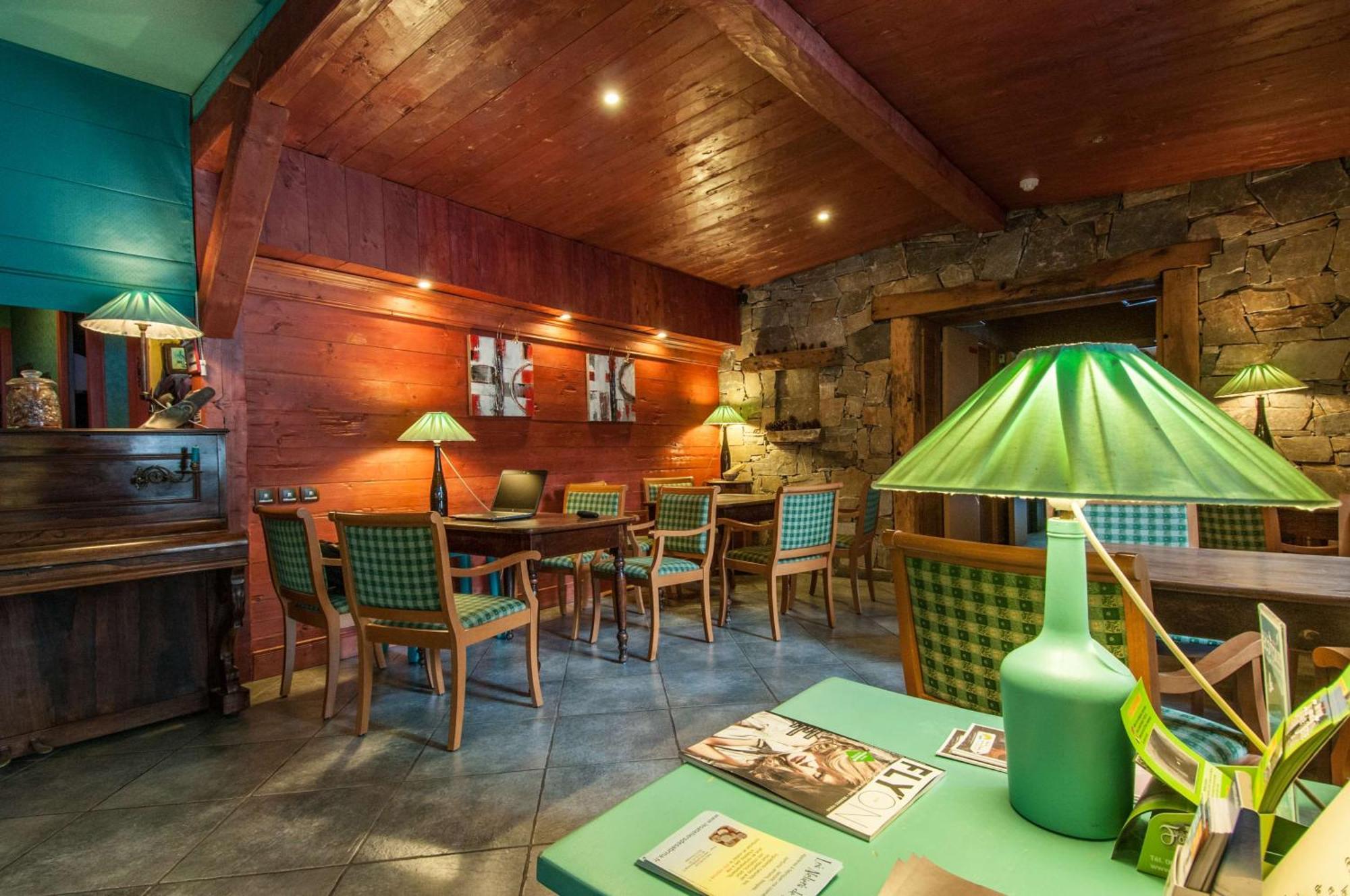 Brit Hotel Florimont Saint-Ferreol ภายนอก รูปภาพ