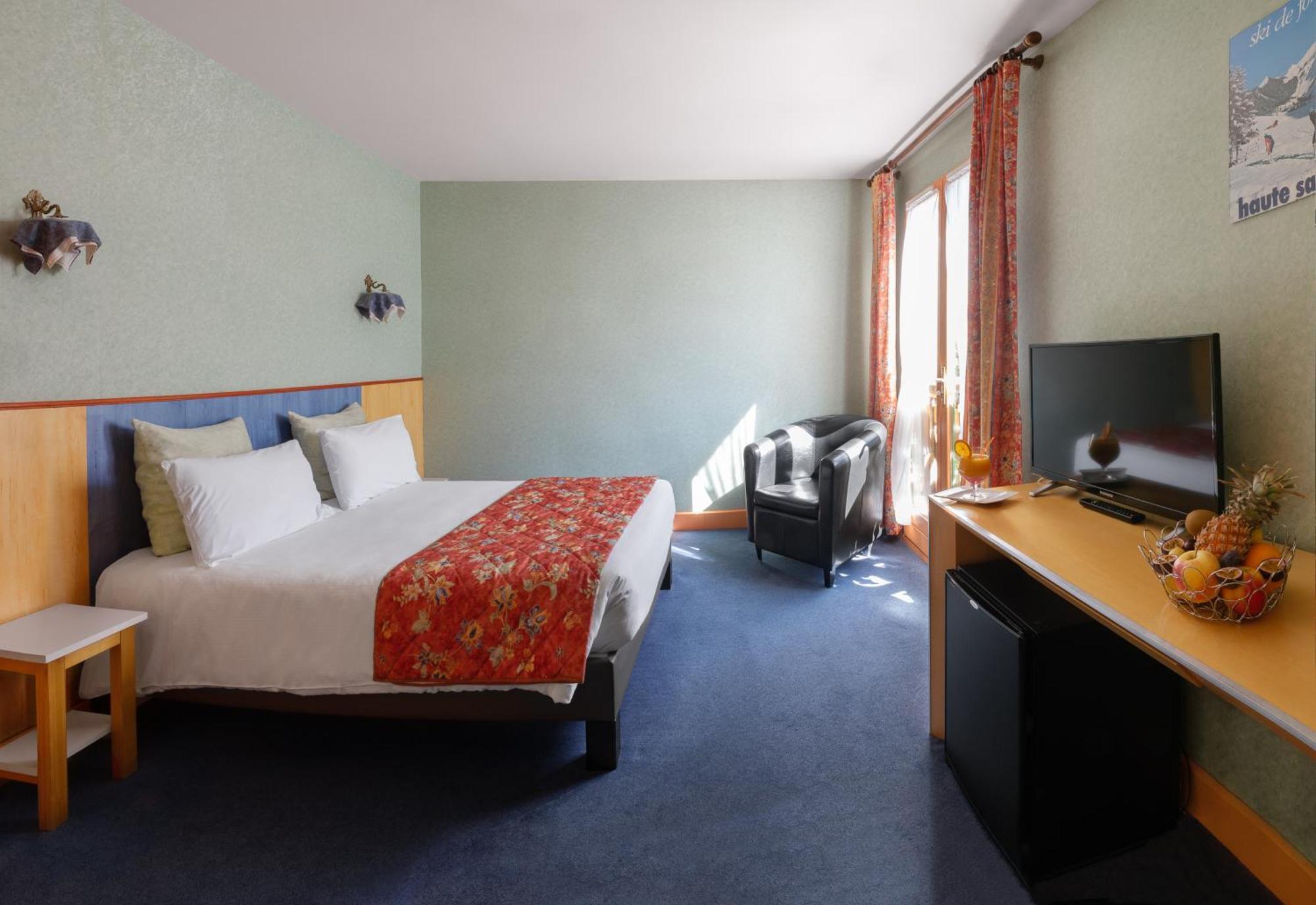 Brit Hotel Florimont Saint-Ferreol ภายนอก รูปภาพ