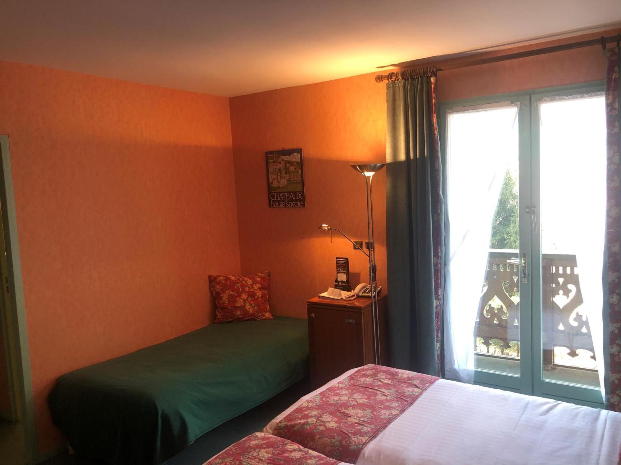 Brit Hotel Florimont Saint-Ferreol ภายนอก รูปภาพ