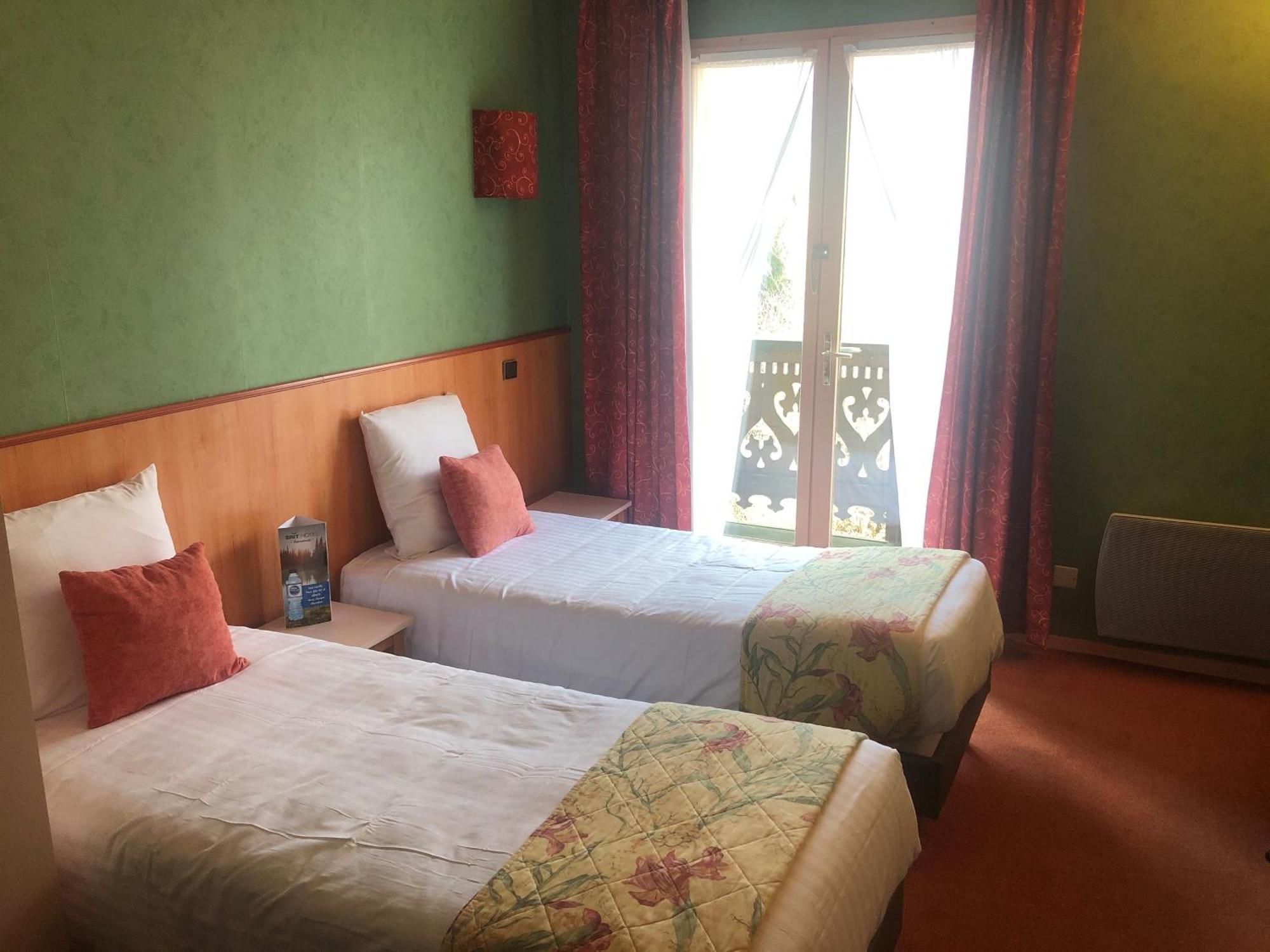 Brit Hotel Florimont Saint-Ferreol ภายนอก รูปภาพ