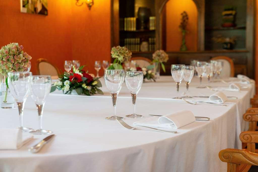 Brit Hotel Florimont Saint-Ferreol ร้านอาหาร รูปภาพ